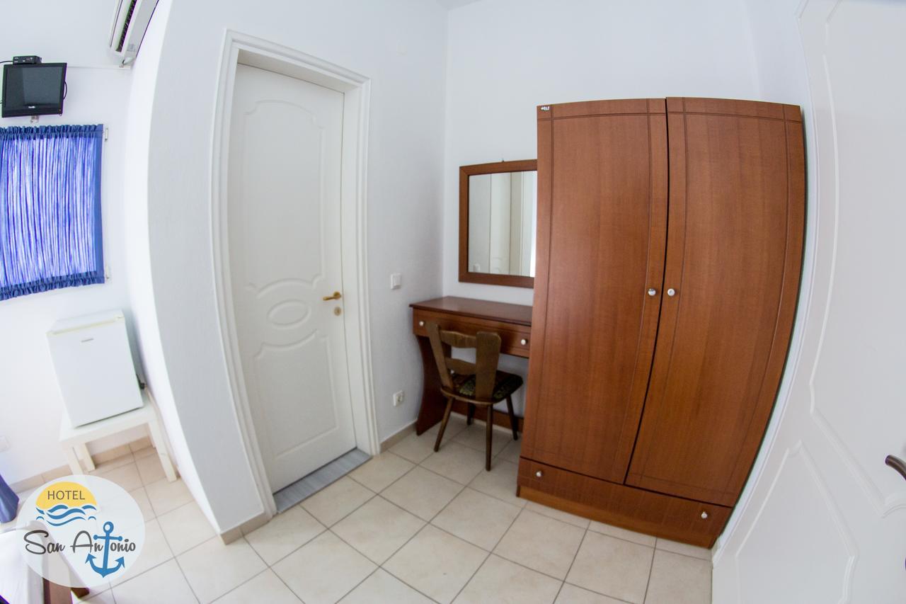 San Antonio Hotel & Apartments เมกาลีอัมโมส ภายนอก รูปภาพ