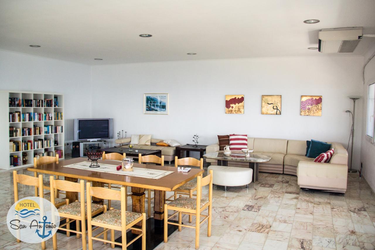 San Antonio Hotel & Apartments เมกาลีอัมโมส ภายนอก รูปภาพ